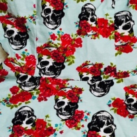 Kirra PacSun Skulls and Roses Peplum Strapless Corset Top  Tube Top - Picture 13 of 15